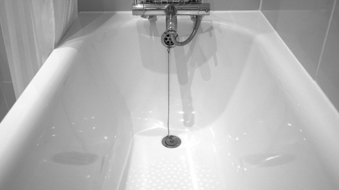 Как обновить ванную комнату за один день: 8 простых способов